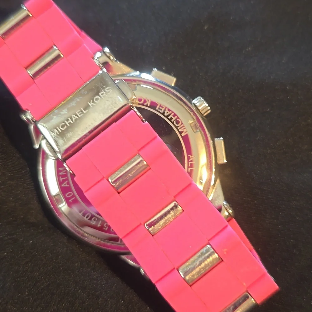 Michael Kors eye catching